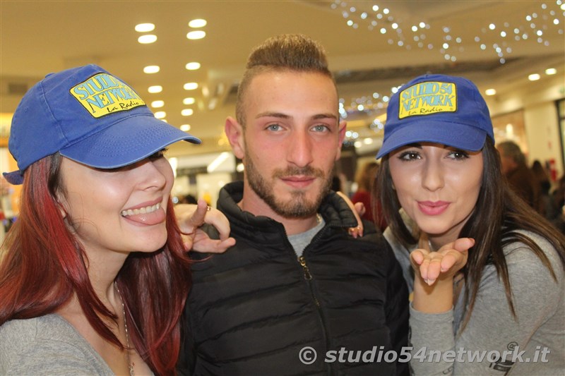 Soldout alla Notte Bianca 2018 del centro commerciale La Gru, con Biondo e Studio54network